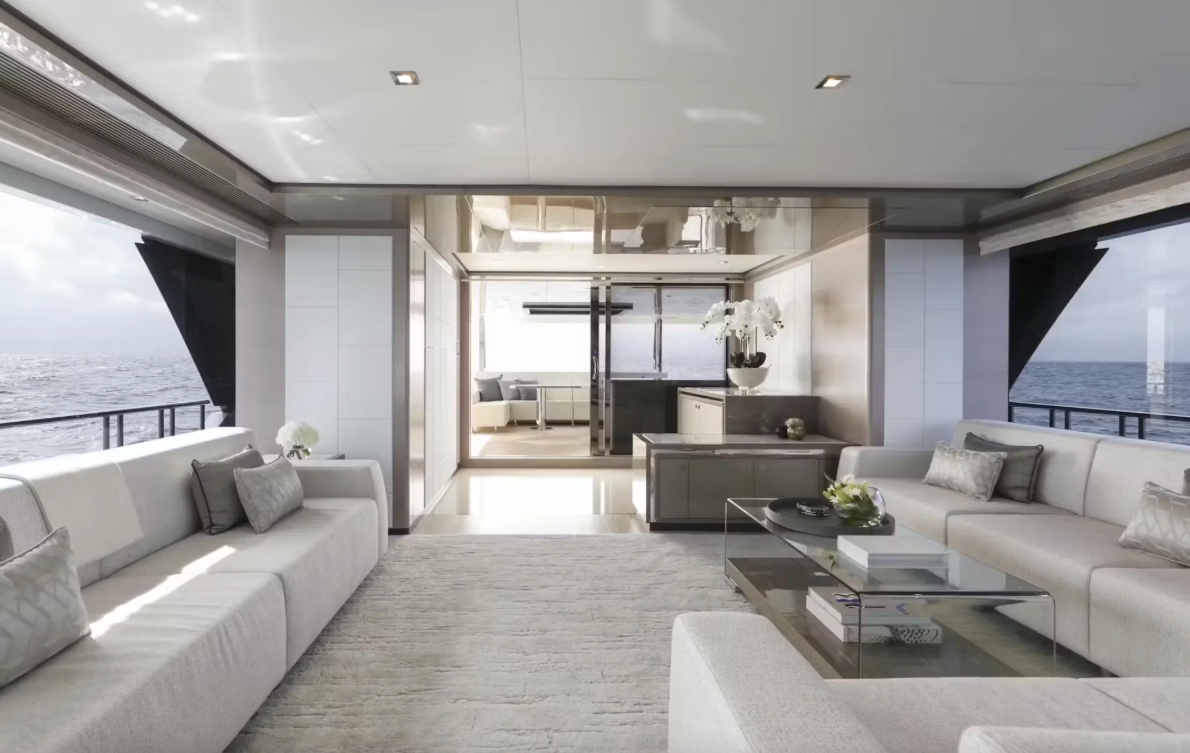 M/Y O MIMI