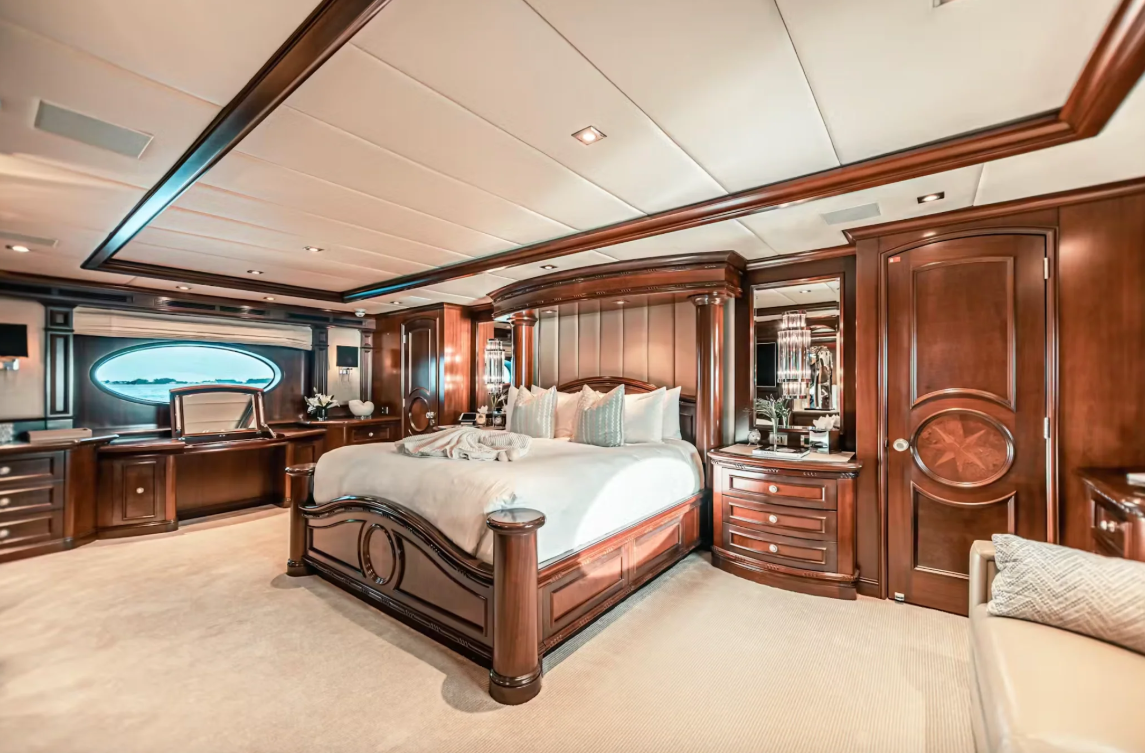 M/Y MIRABELLA