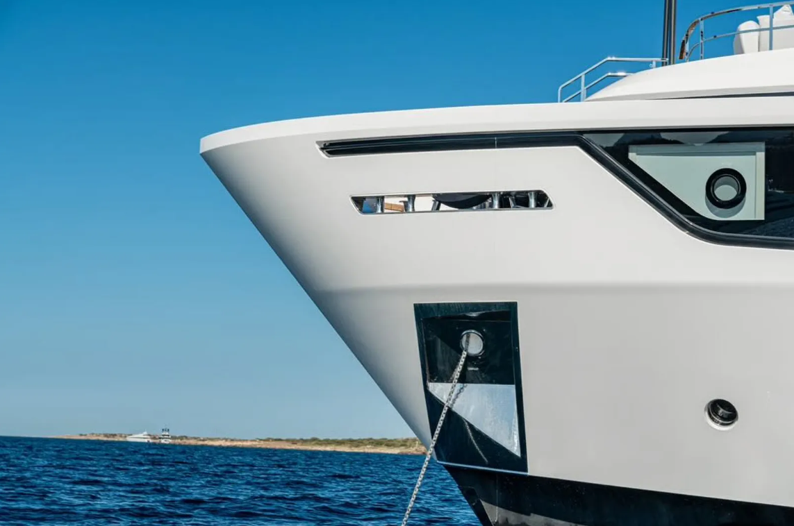 M/Y TWINS